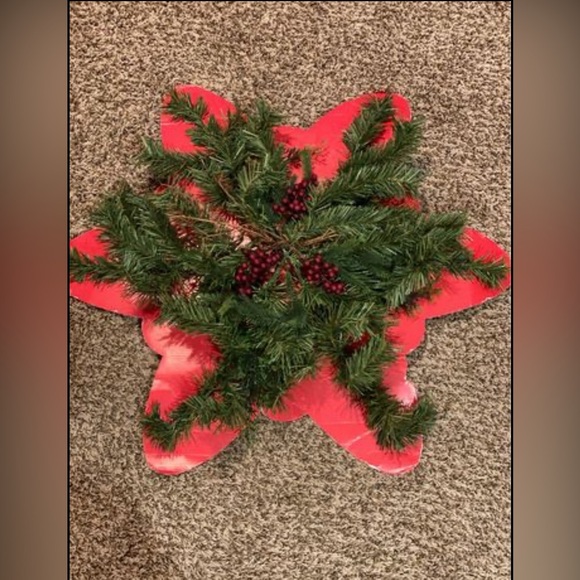 Beautiful Christmas wreath - Picture 1 of 1